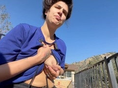 Laktieren, Milf, Milch, Mutti, Im freien, Ablutschen