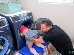 18, デカ尻, デカチン, フェラチオ, 茶髪の, バック, ティーン, オッパイの