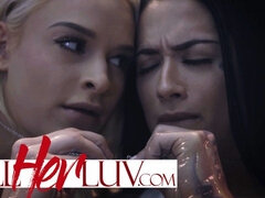 Asiatique, Blonde, Brunette brune, Hd, Lesbienne, Orgasme, Adolescente, Jouets