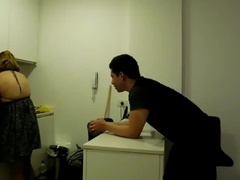 Grosser schwanz, Kehlenfick, Hardcore, Orgie, Muschi, Schlampe, Ablutschen, Tätowierung