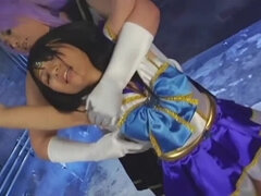 Japan Heroine Tickle 3