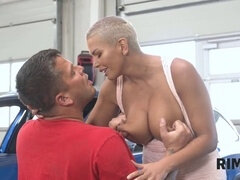 お尻, ブロンド, ヨーロピアン, 淫乱熟女, ポルノスター, コキ, パイ刷り