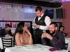 Salle de bains, Gros cul, Brunette brune, Tromperie, Tir de sperme, Hd, Fille latino, Chevaucher