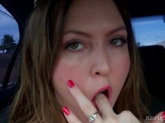 Leie, Grosser arsch, Grosse titten, Fingern, Masturbation, Im freien, Solo, Entkleiden