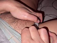 素人, 巨大クリトリス, 指いじり, 毛深い, Hd, オーガズム, パンティ, 一人