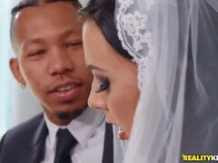 ベッドルーム, 黒人, フェラチオ, 結婚, 捕まる, 顔射, 開帳, 異人種間