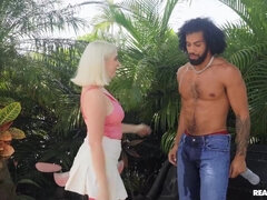 Lustful Gia OhMy jaw-dropping adult story