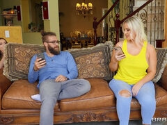 Tussi, Grosse titten, Hardcore, Milf, Pornostars, Realität, Flotter dreier, Titten