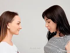 Fingern, Küssen, Orgasmus, Zierlich, Muschi, Socken, Jungendliche (18+), Titten