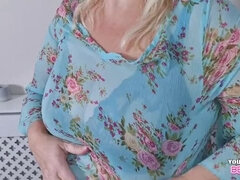 ぽっちゃり, デカパイ, 自家製, 熟年, 母乳, 母, ヤリマン, 妻