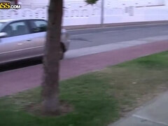 Bad, Grosser schwanz, Kehlenfick, Lingerie, Orgasmus, Im freien, Piercing, Pov