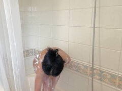 18 ans, Asiatique, Attrapée, Nue  à poil, Rasée, Adolescente, Nénés, Webcam