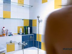 Минет, Постарше, Глубокая глотка, На кухне, Зрелые, Милф, Мамочка, Сиськи