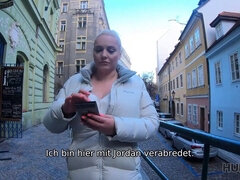 Leie, Blondine, Blasen, Vollbusig, Paar, Tschechisch, Milf, Ehefrau
