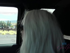 Amateur, Plage, Blonde, Petite amie, Branlette thaïlandaise, Pov, Rasée, Nénés