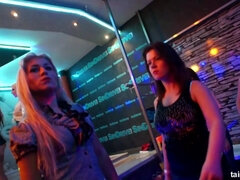 Betrunken, Handjob, Hardcore, Orgie, Party