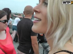 Rubia, Hd, Al aire libre, Público, Adolescente