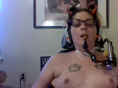 Conversation vulgaire, Masturbation, Petite femme, Tatouage