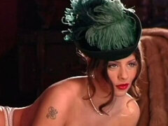 ぽっちゃり, デカパイ, 茶髪の, オナニー, 淫乱熟女, 一人, ストッキング, ストリッピング