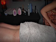 In den arsch, Tussi, Grosse titten, Blasen, Braunhaarige, Handjob, Milf, Titten