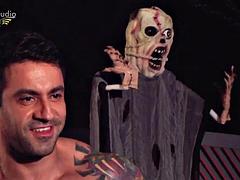 Ajx daddy latin in halloween: Handjob, Cumshot  Masturbation Porn