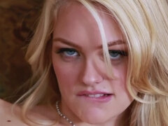 Blondine, Fingern, Lingerie, Masturbation, Rasiert, Solo, Jungendliche (18+)
