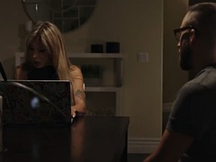 Anaal, Grote lul, Grote mammen, Pijpbeurt, Rondborstig, Handbeurt, Zoenen, Masturbatie