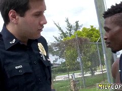 Milf nails ebony dong black suspect taken on a raunchy ride