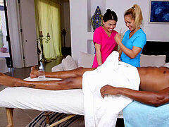 Asiatique, Bisexuelle, Noire, Japonaise, Massage