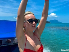 18 jahre, Arsch, Bikini, Blondine, Kurzes haar, Dürr, Solo, Unter wasser