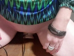 Enthousiasteling, Blond, Dominante vrouw, Masturbatie, Moeder die ik wil neuken, Orgasme, Rijden, Speelgoed