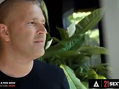 Grote kont, Grote lul, Voeten fetish, Monster, Natuurlijke tieten, Kut duiken, Ruw, Schreeuwen