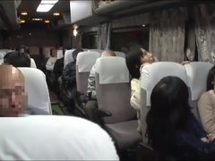 Asiatique, Bus, Éjaculation interne, Branlette thaïlandaise, Hard, Japonaise, Public, Gicler