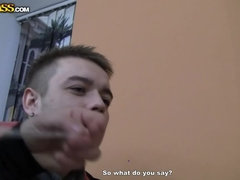 ブロンド, 顔射, お金, 穴開きパンティ, 公共, タトゥー, 三人