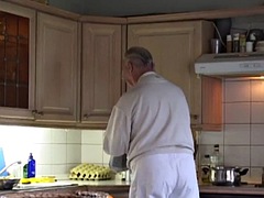 Kitchen Maid