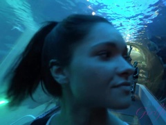 Leie, Strand, Bikini, Flashen, Nackt, Öl, Pov, Titten