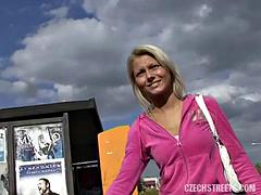 Enthousiasteling, Blond, Pijpbeurt, Hardcore, Buiten, Gezichtspunt, Openbaar