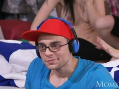 18, デカパイ, 捕まる, 彼女, なめる, 自然山雀, ガリガリ, 息子