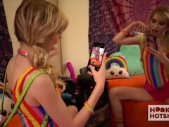 18 ans, Hard, Hd, Petite femme, Maigrichonne, Pute, Adolescente, Nénés