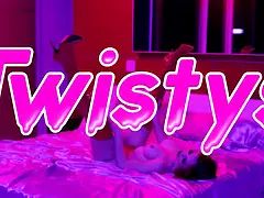 Blondine, Braunhaarige, Hd, Lesbisch, Lecken, Muschi, Sich ausziehen, Titten