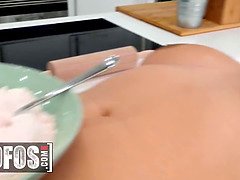 Брюнетки, Семяизвержение, Член, Собачьи, Фетиш, Латиноамериканки, Натуральные сиськи, От первого лица