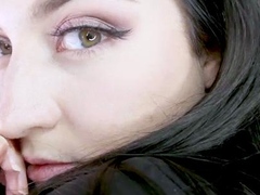 Domino Faye - JOI upskirt and squirt in heels