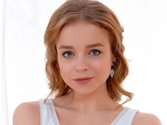 Grosse bite, En levrette, Léchez, Seins naturels, Petite femme, Maigrichonne, Adolescente, Nénés