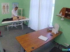 Grosse titten, Arzt, Fingern, Handjob, Krankenschwester, Pov, Uniform, Spanner