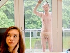 Brunette brune, En levrette, 2 femmes 1 homme, Branlette thaïlandaise, Embrassement, Jarretelles, Adolescente, Nénés