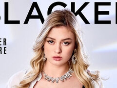 18 ans, Gros cul, Grosse bite, Gros seins, Sucer une bite, En levrette, Interracial, Adolescente