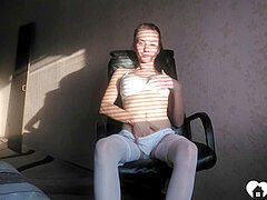 Amateur, Femelle, Doigter, Fait maison, Orgasme, Petite femme, Solo, Adolescente