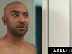 Застукали, Дилдо, Грязные слова, Лизание, Киски, Реалити, Наездница, Душ