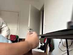 Leie, Grosser schwanz, Geschnappt, Spermaladung, Hausmädchen, Masturbation, Milf, Öffentlich