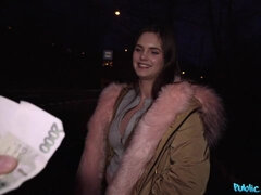 Grosse titten, Blasen, Braunhaarige, Hundestellung, Handjob, Natürlich, Student, Jungendliche (18+)